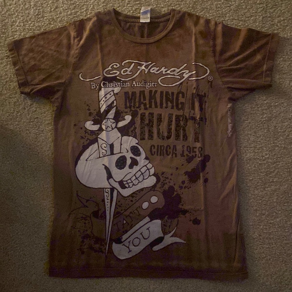 very nice ed hardy shirt!